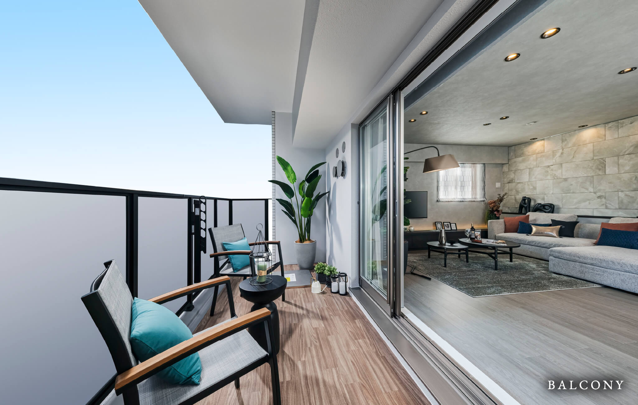 BALCONY